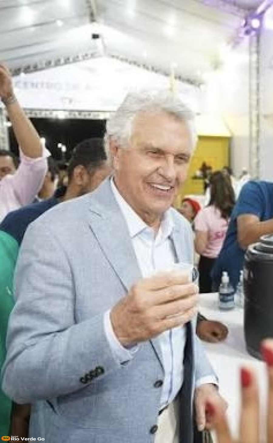 GOVERNO CAIADO TORRA QUASE R$ 700 MIL EM 11,4 TONELADAS DE CAFÉ ADULTERADO DE EMPRESA SOB INVESTIGAÇÃO