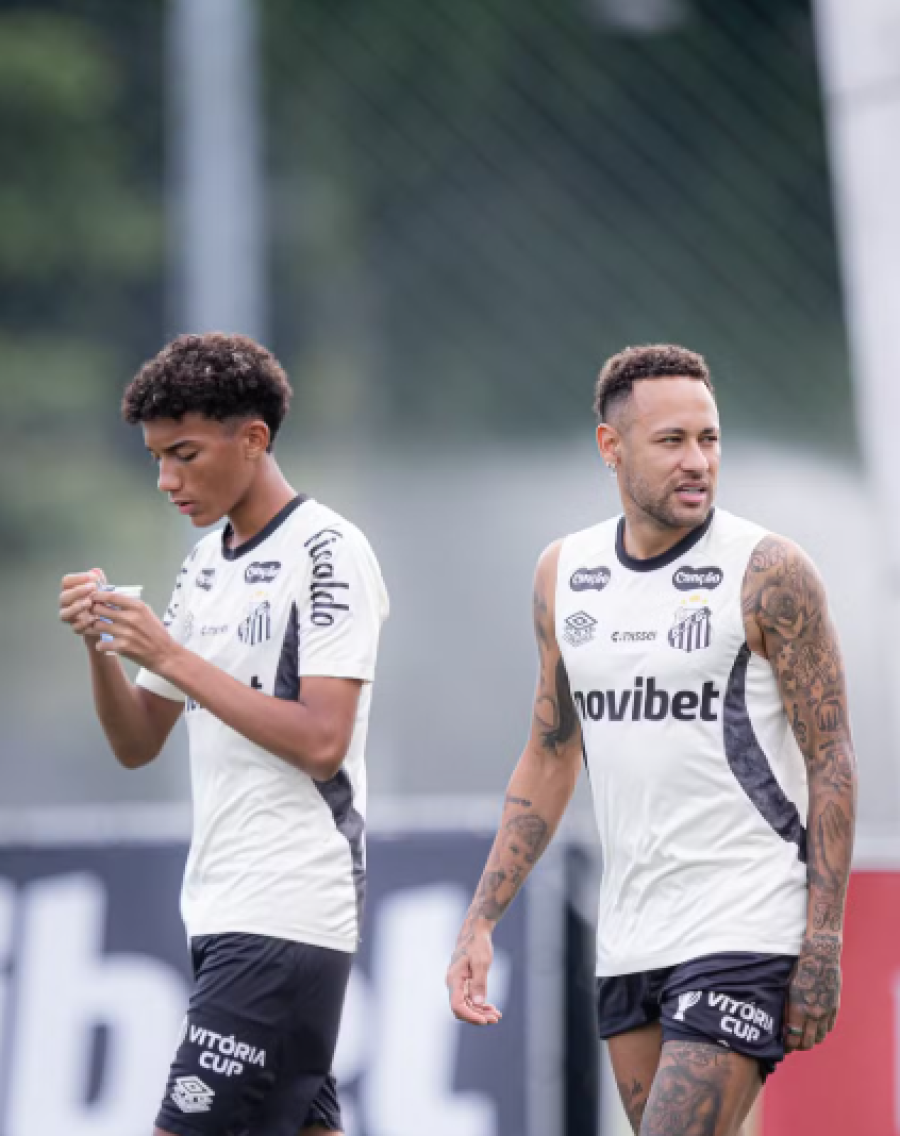 NEYMAR SE ENVOLVE EM CONFUSÃO E DÁ TAPA EM ROBINHO JR. DURANTE TREINO