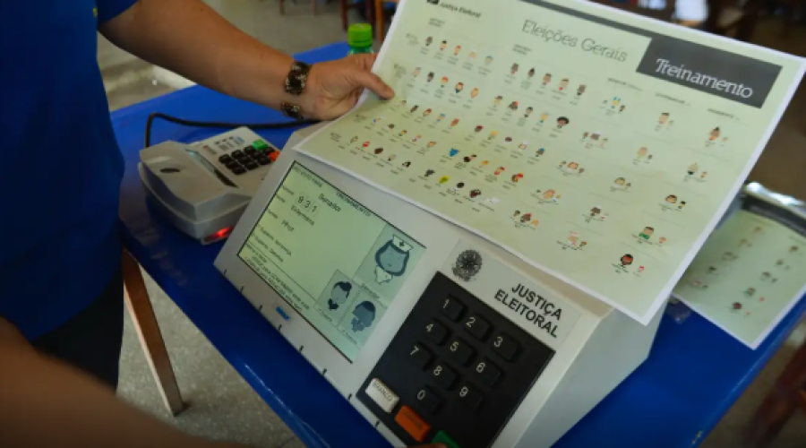 PRAZO PARA TIRAR OU REGULARIZAR TÍTULO DE ELEITOR TERMINA NESTA QUARTA