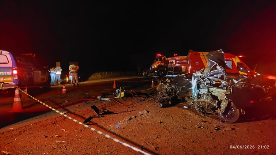 VÍDEO MOSTRA CARRO DE VEREADOR E FAMÍLIA COMPLETAMENTE DESTRUÍDO APÓS TRAGÉDIA NA GO-206
