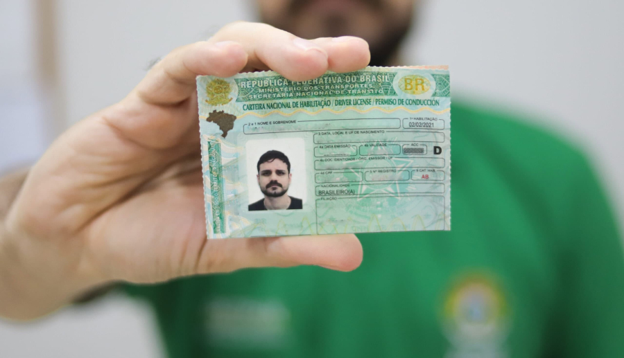 LULA SANCIONA LEI QUE GARANTE RENOVAÇÃO AUTOMÁTICA DA CNH PARA BONS CONDUTORES