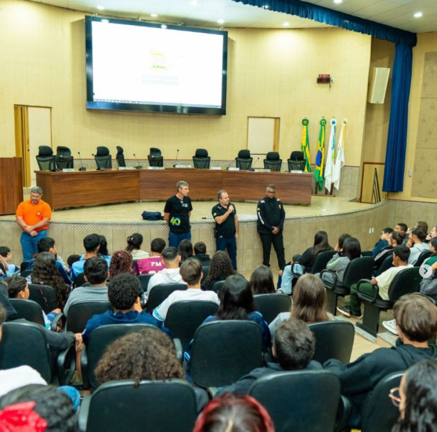 POLÍCIA CIVIL ORIENTA CERCA DE 500 ESTUDANTES SOBRE BULLYING E CYBERBULLYING