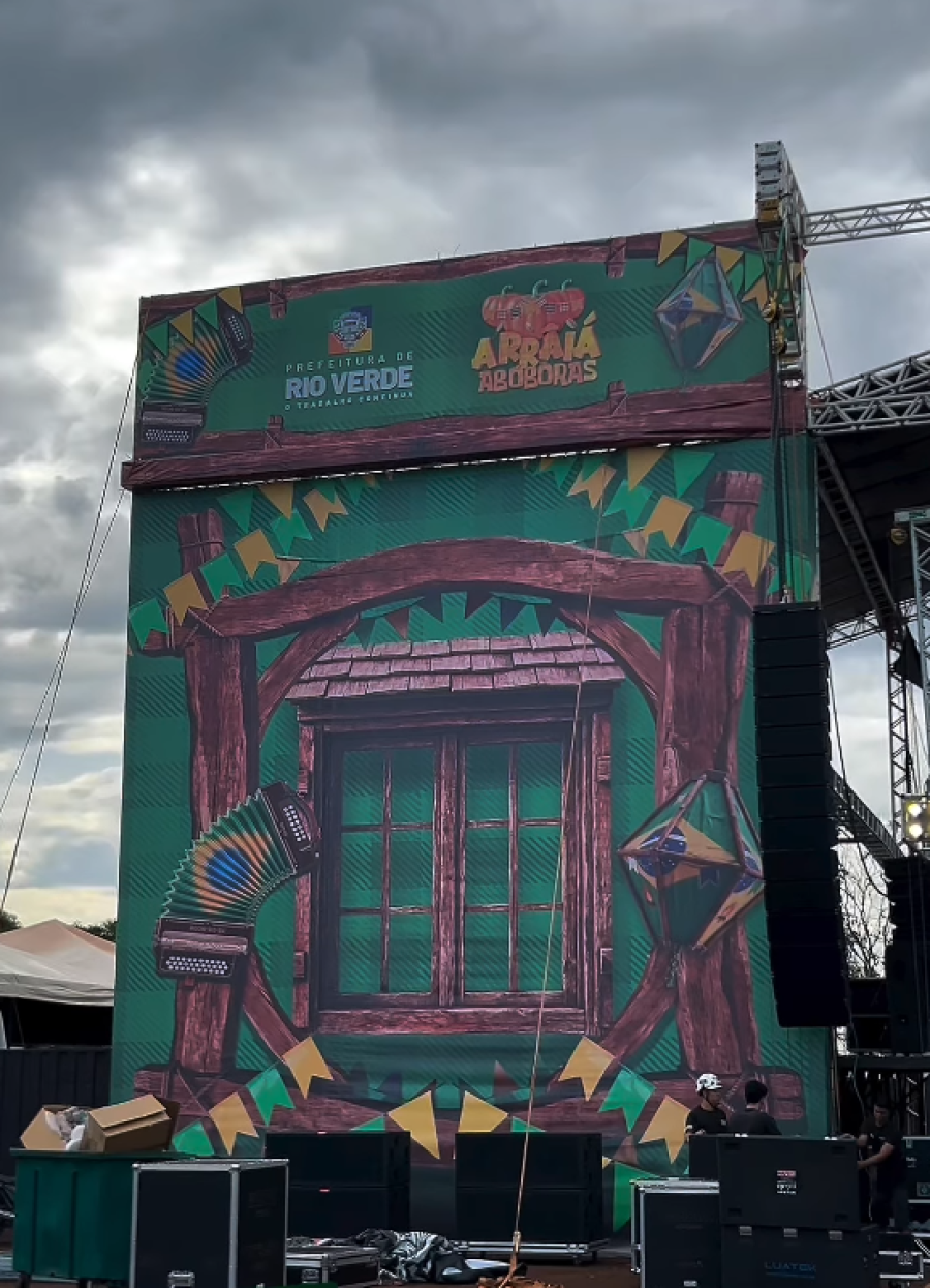 ARRAIÁ DAS ABÓBORAS COMEÇA NESTA SEXTA COM SHOWS, QUADRILHAS E TRANSMISSÃO DA COPA DO MUNDO
