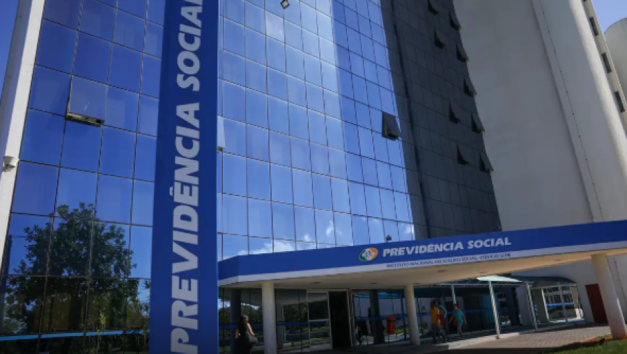 RECLAMAÇÕES POR DEMORA NO INSS CAEM 44%, APONTA BALANÇO