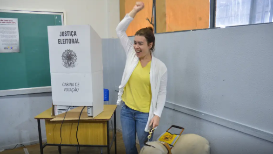 BRASIL TEM QUASE 2 MILHÕES DE ELEITORES COM DEFICIÊNCIA APTOS A VOTAR NAS ELEIÇÕES DE 2026