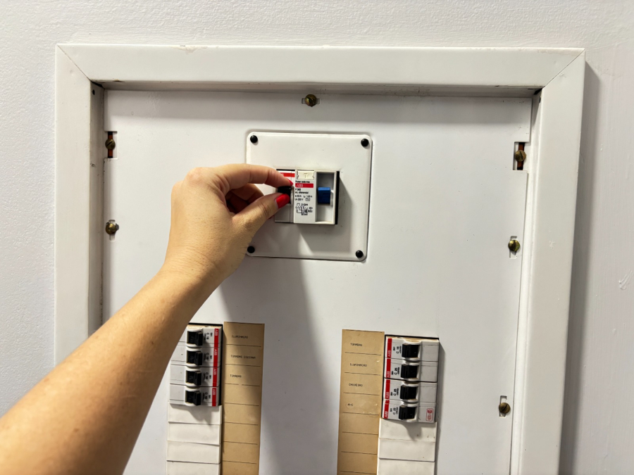 AGOSTO VERMELHO ALERTA PARA PREVENÇÃO DE ACIDENTES COM A REDE ELÉTRICA EM GOIÁS