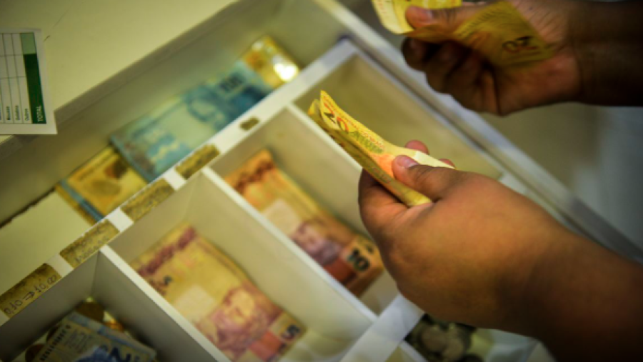 ABONO SALARIAL: TRABALHADORES NASCIDOS EM NOVEMBRO E DEZEMBRO COMEÇAM A RECEBER NESTA SEGUNDA