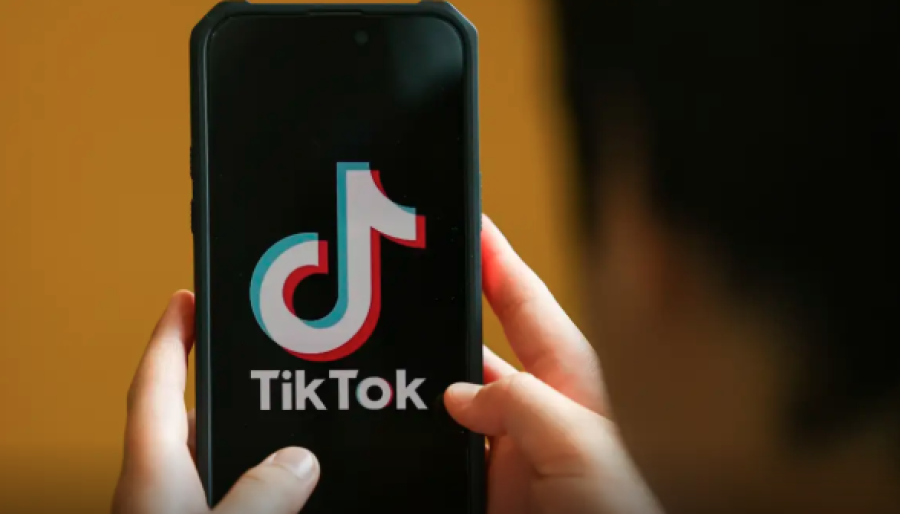BRASIL MULTA TIKTOK EM R$ 153,7 MILHÕES POR FALHAS NO TRATAMENTO DE DADOS DE ADOLESCENTES
