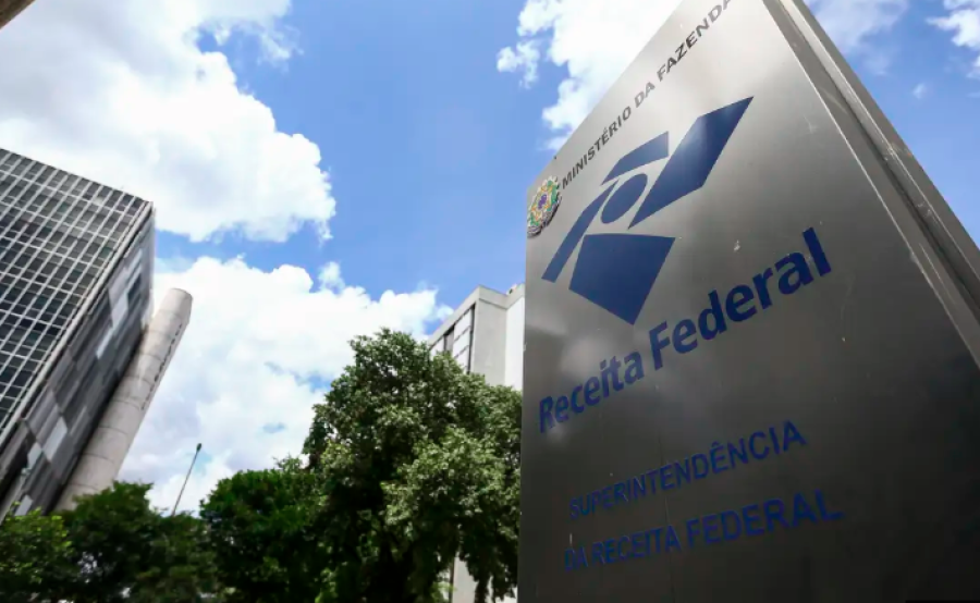 RECEITA PAGA NESTA SEGUNDA ÚLTIMO LOTE DE RESTITUIÇÃO DO IMPOSTO DE RENDA 2026