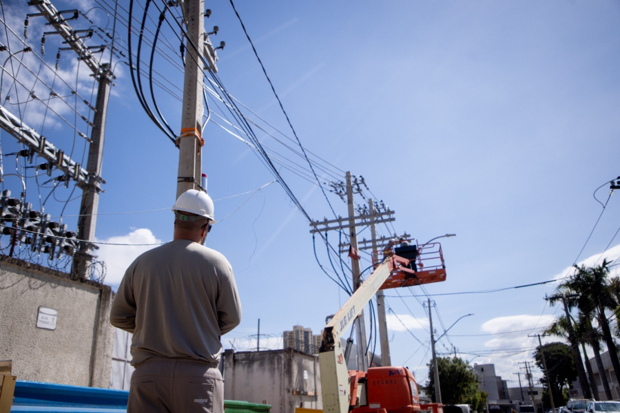 EQUATORIAL REALIZA OBRAS DE MODERNIZAÇÃO DA REDE ELÉTRICA EM GOIÁS COM DESLIGAMENTOS PROGRAMADOS