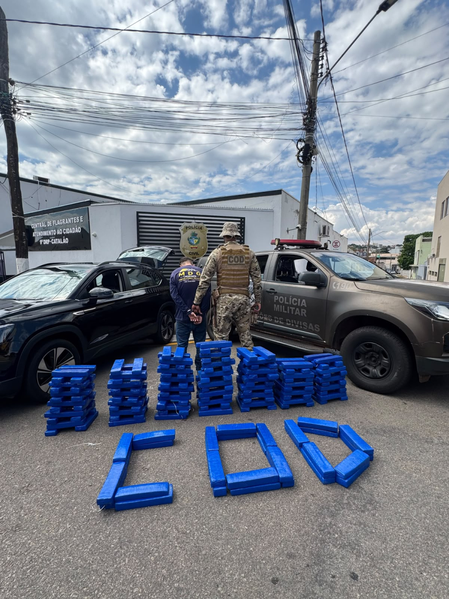 COD APREENDE 180 KG DE DROGAS E PRENDE SUSPEITO DE TRÁFICO EM GOIÁS